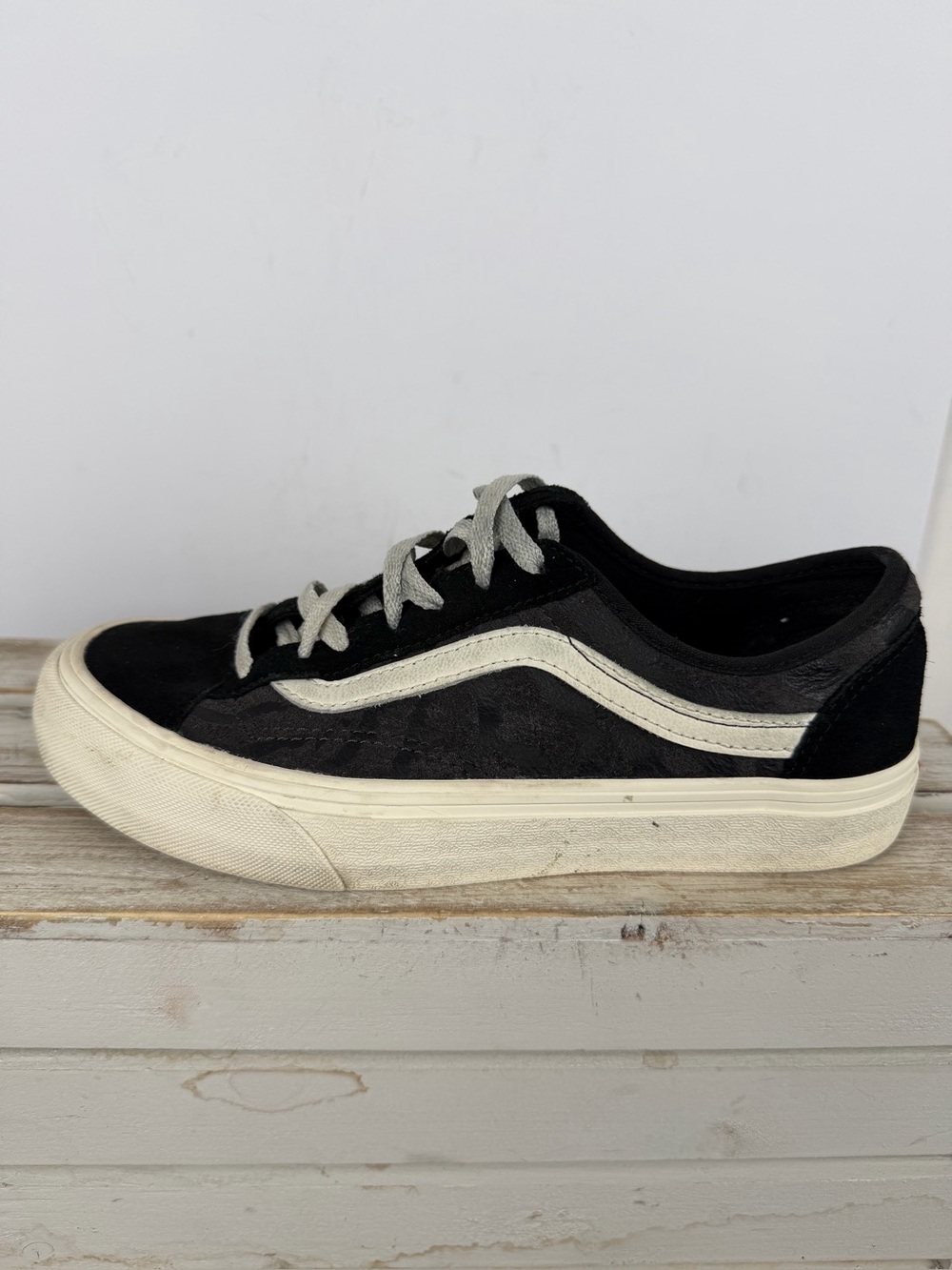 Vans Style 36 Decon VR3 SF Tiger Shell True Black low-top sneaker unisex M6 W7.5